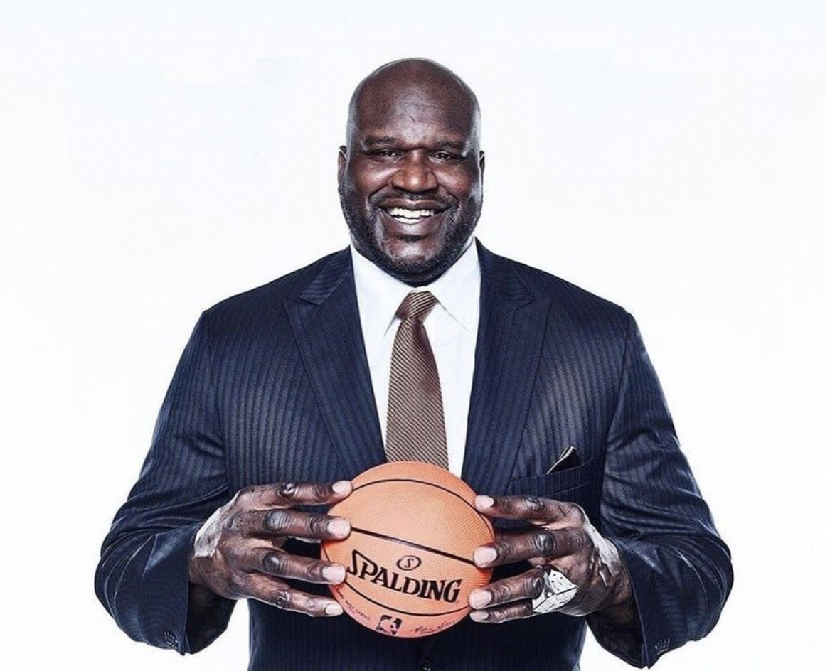 The Funniest Pictures of Shaquille ONeal Holding Random Objects