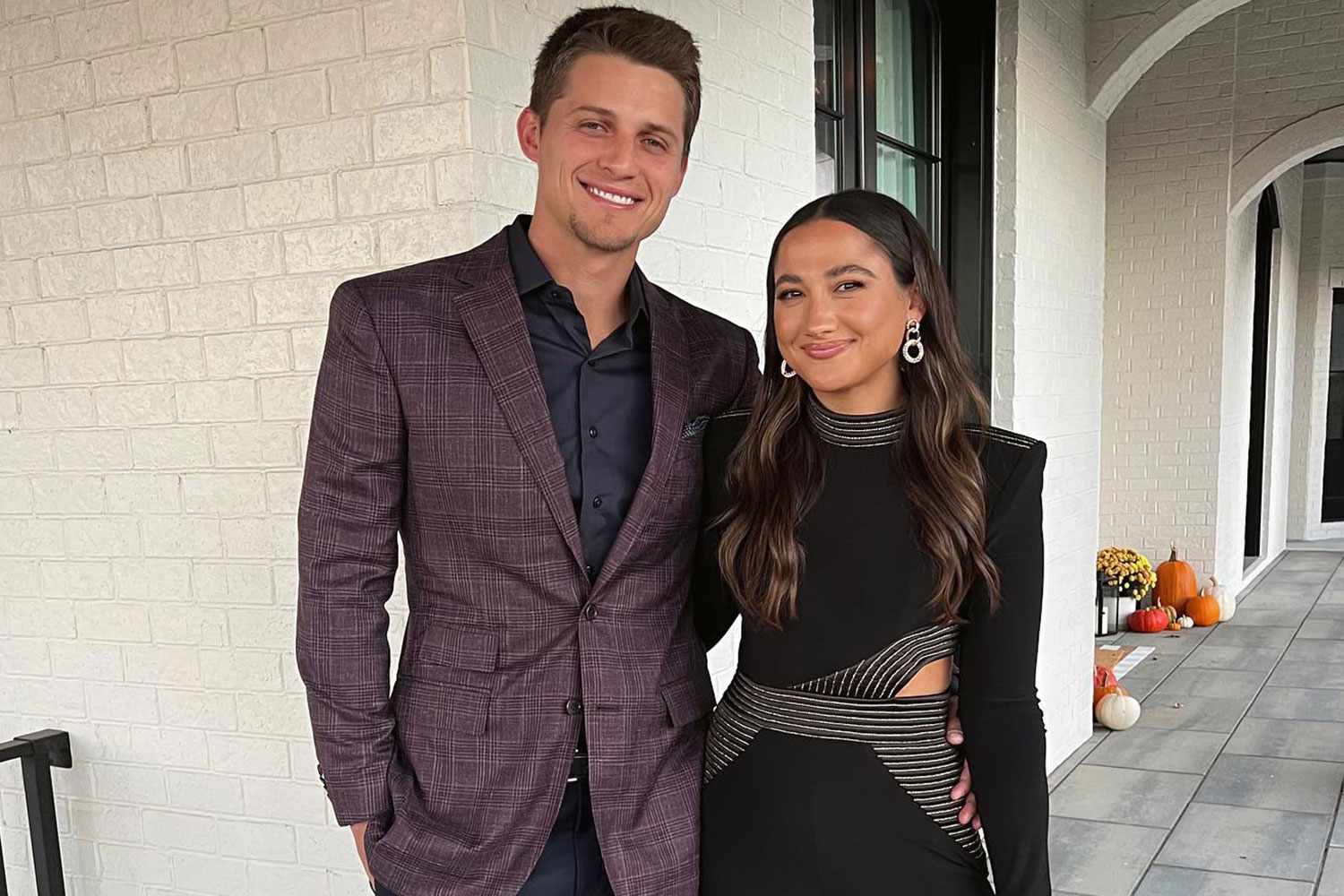 Corey Seager Wife: Who is She? Get the Full Scoop on Their Relationship Here!