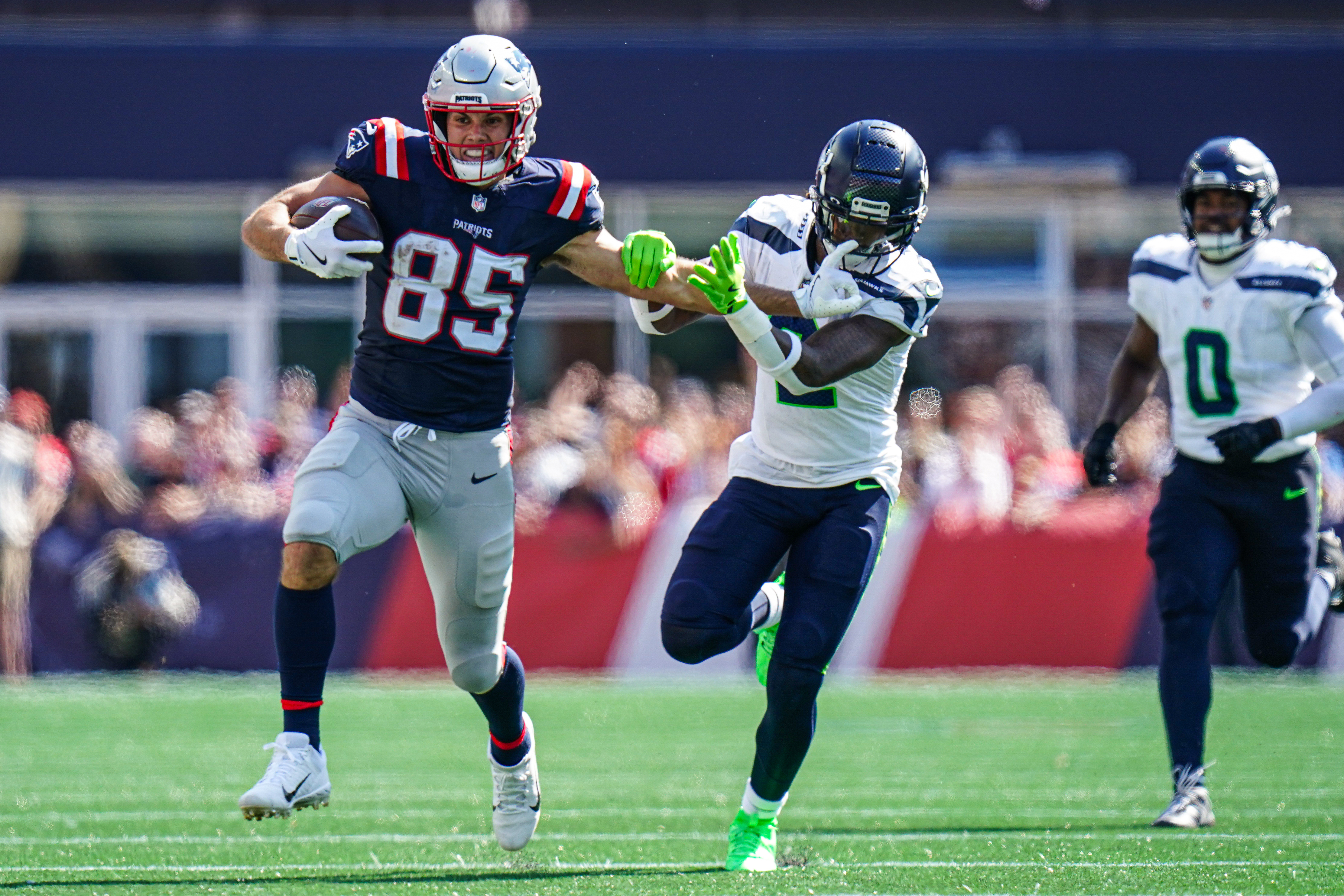 Hunter Henry vs Jets: A Key Player to Watch in This Showdown!