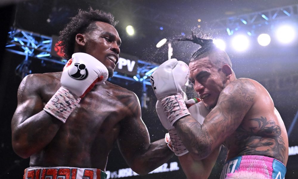 Jermall Charlo vs Jose Benavidez: Whos the Favorite? A Detailed Fighter Comparison!