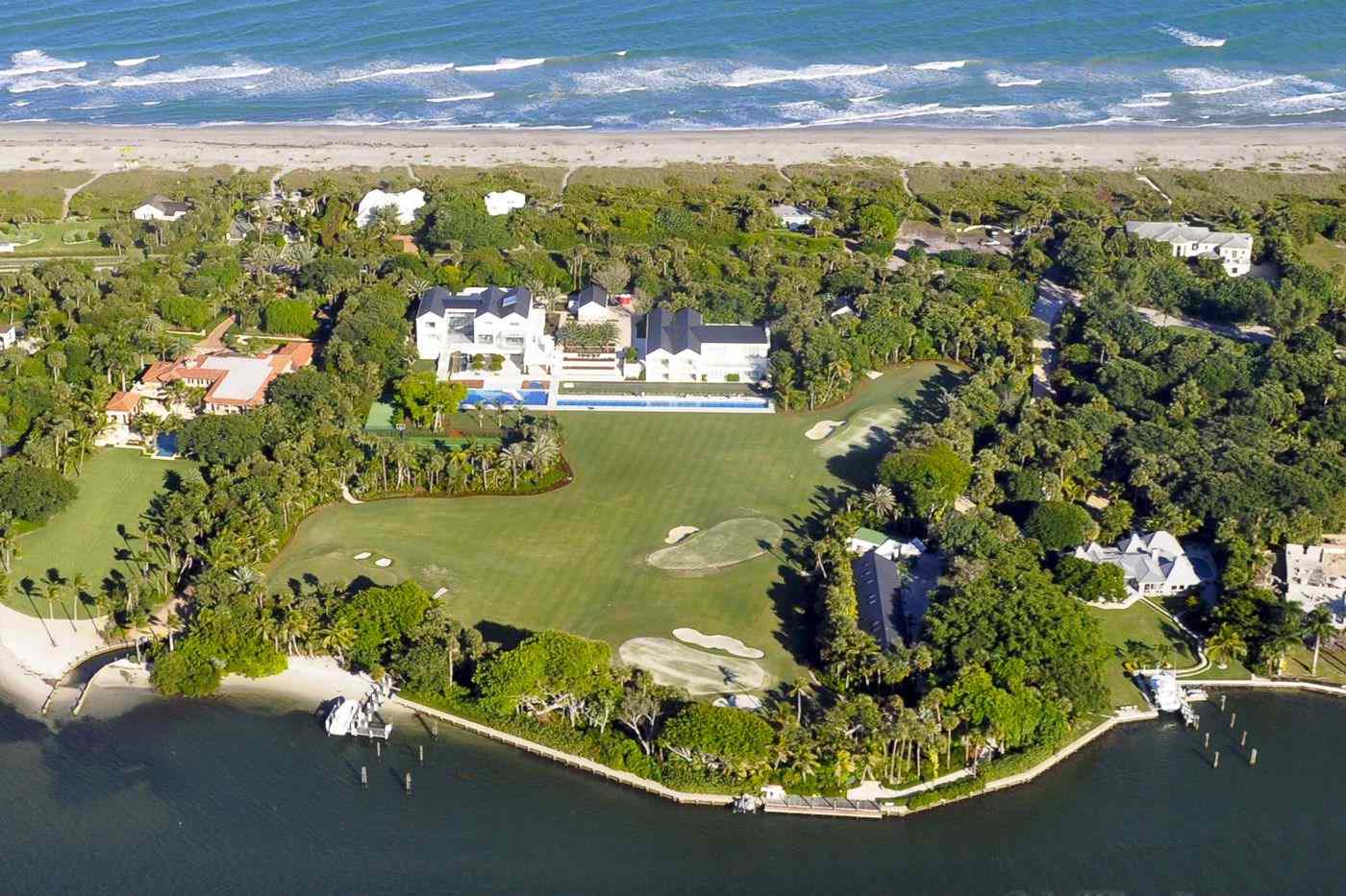 Inside Tiger Woods House Jupiter Florida: Get a Look at His Place!