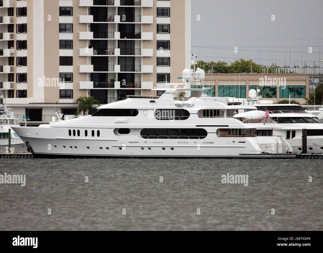 See Photos of Tiger Woods Yacht Amazing Luxury Life