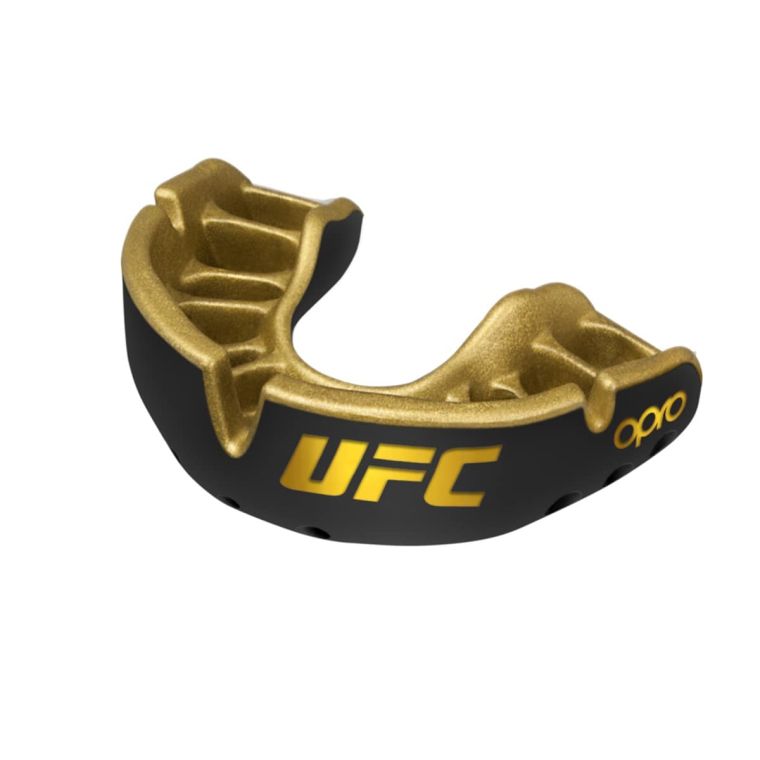 UFC mouthguard: protect your teeth in the octagon.