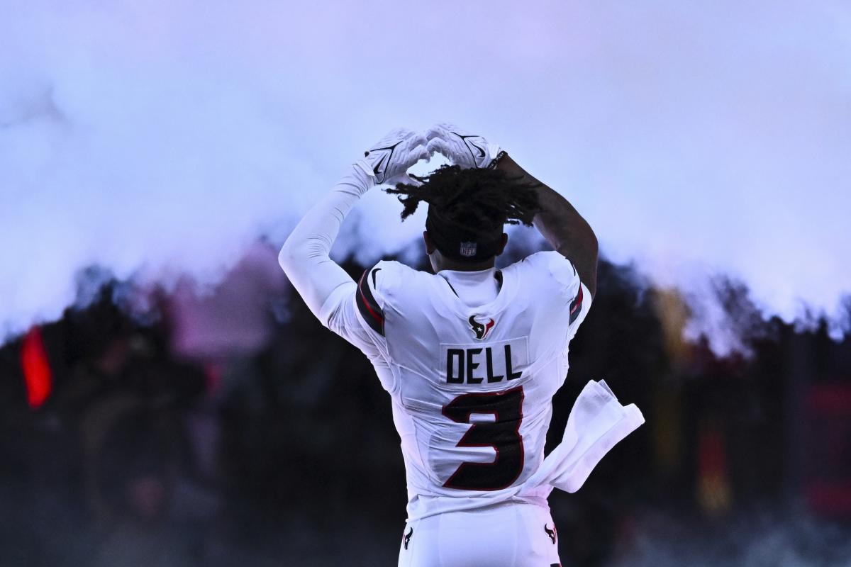 Fantasy football: Is Tank Dell or Elijah Moore the smarter play right now?