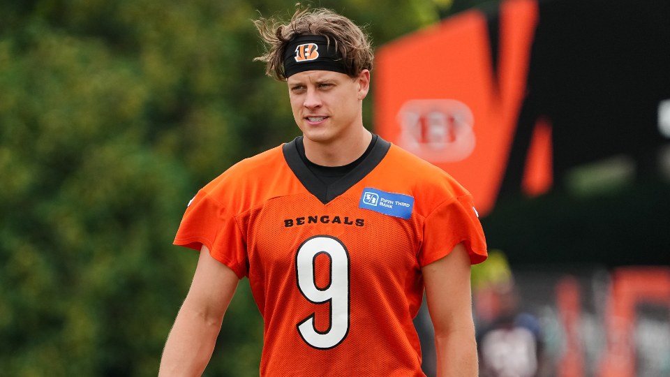 Whats Joe Burrow Net Worth in 2023?  Breaking Down His Huge Salary!