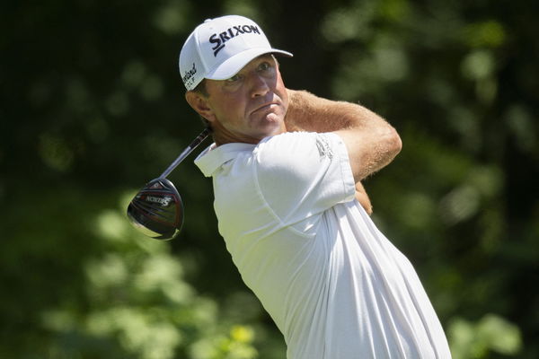 lucas glover witb: Clubs and gear he trusts on the course.