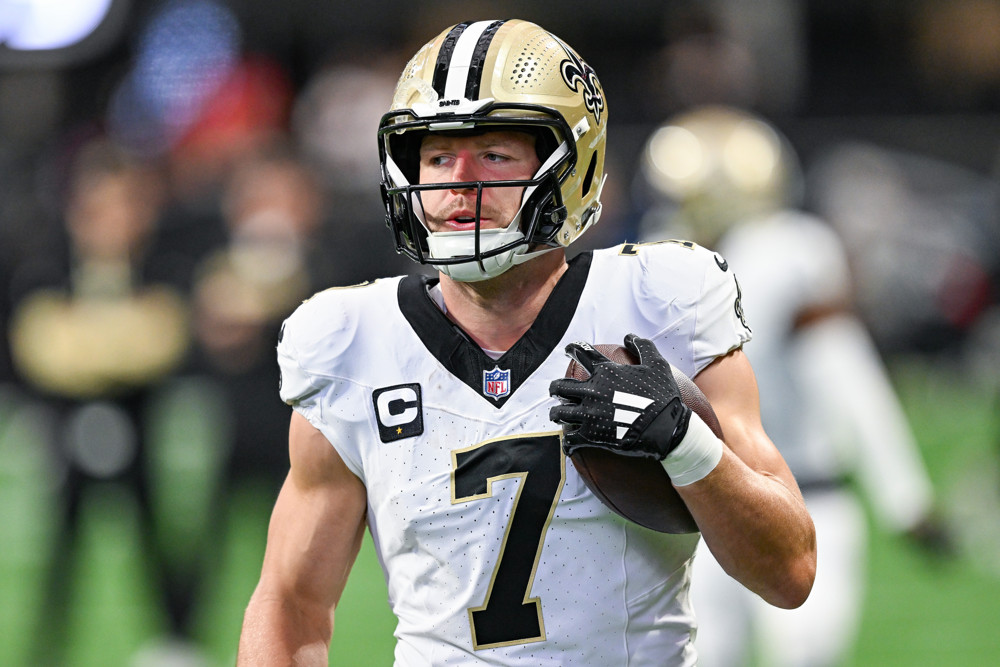 Start Taysom Hill or Bench Him? Expert Analysis and Predictions